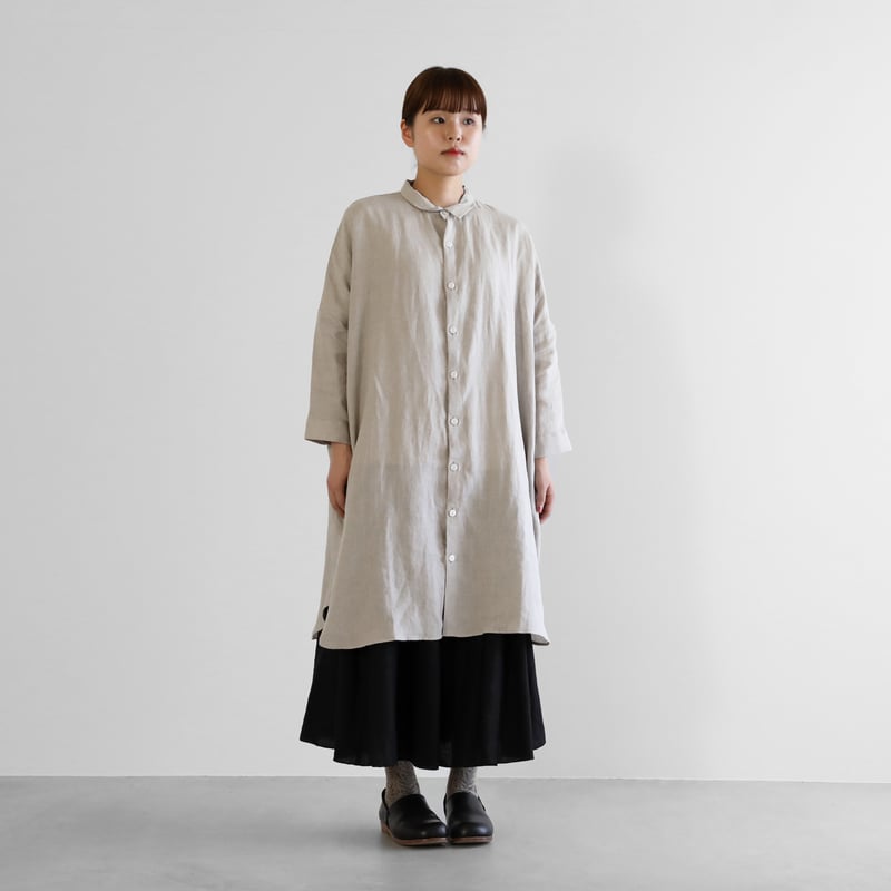 シャトルリネンロングシャツ（きなり）【ユニセックス】004 | HUIS