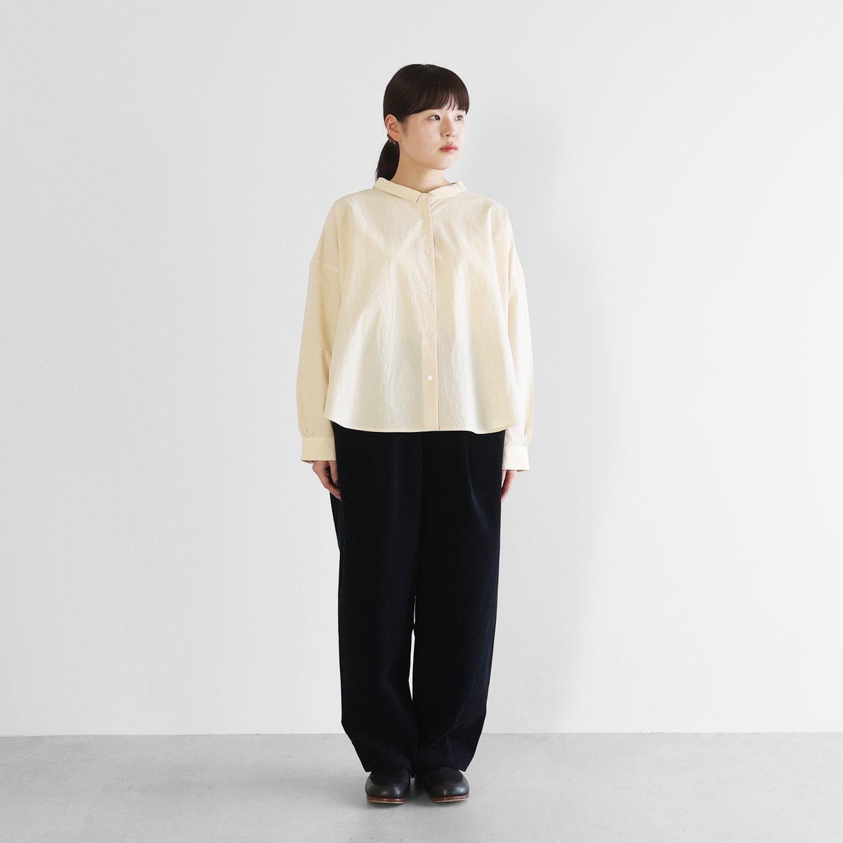 極細畝コーデュロイワイドパンツ（極細畝・ダークネイビー）【ユニ