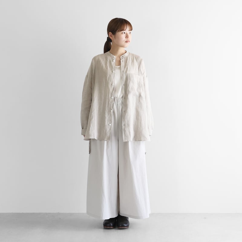 シャトルリネンバンドカラーオーバーシャツ（きなり）【ユニセックス