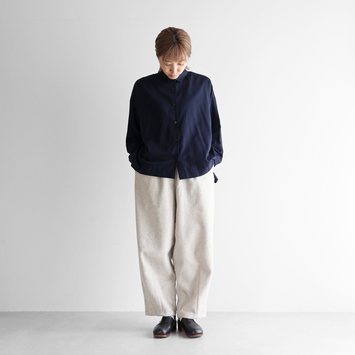 HUIS×尾州”縮絨ウールフランネルバルーンパンツロング HUIS×尾州”縮絨ウールフランネルバルーンパンツロング