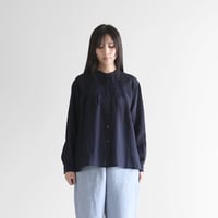 シャトルリネンライトタックブラウス（ダークネイビー）【レディス】U113