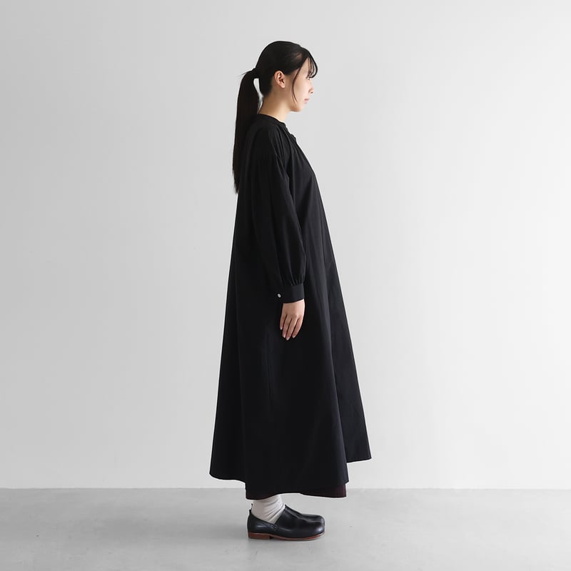 オーガニックコットンギャザーワンピース（ブラック）【レディス】U219