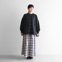 HUIS×尾州”縮絨ウールフランネルプレーンスカート（グレージュ