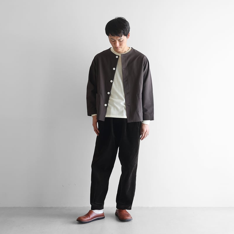 スヴィンオックスフォードノーカラーシャツジャケット（ブラウングレー