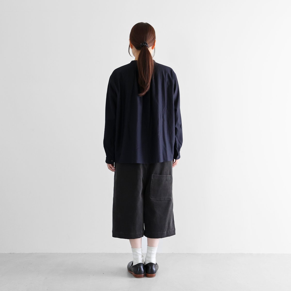 シャトルコーデュロイ8分丈パンツ（細畝・ダークグレー）【ユニ