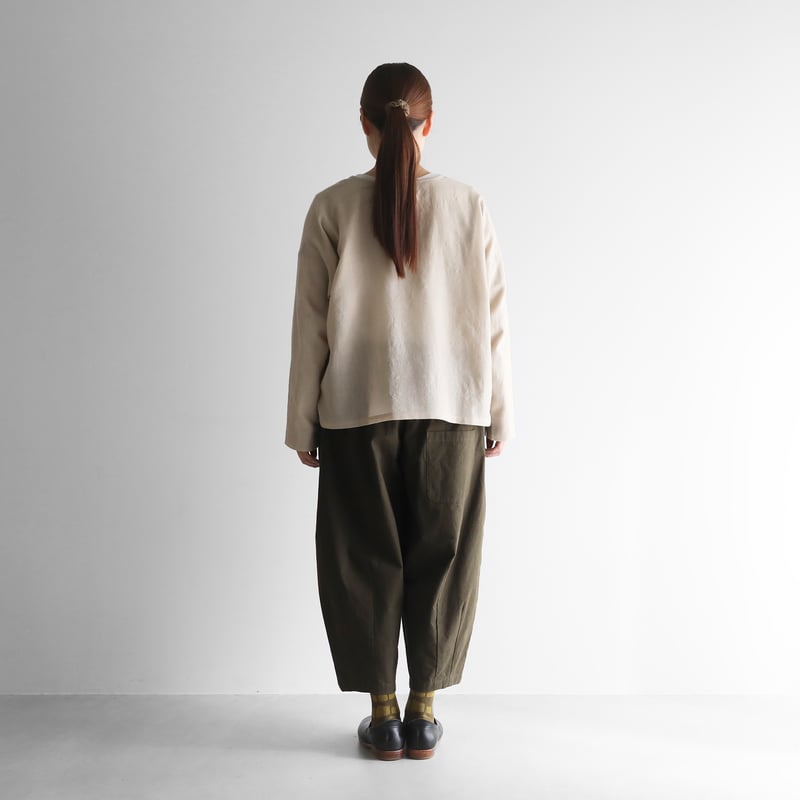 〜専用〜　ハウスHUIS◆ウォッシャブルウールショートカーディガン◆ダークグレー ウォッシャブルウールショートカーディガン 704をリリースしました