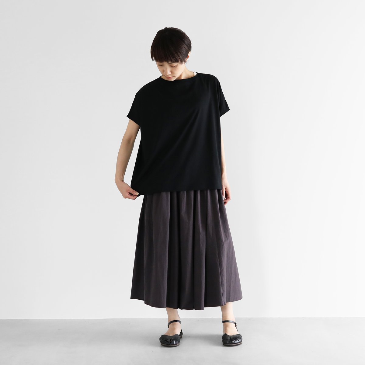 HUIS SUVIN COTTONフレンチスリーブスクエアカットソー HUIS in house］SUVIN COTTONフレンチスリーブスクエア