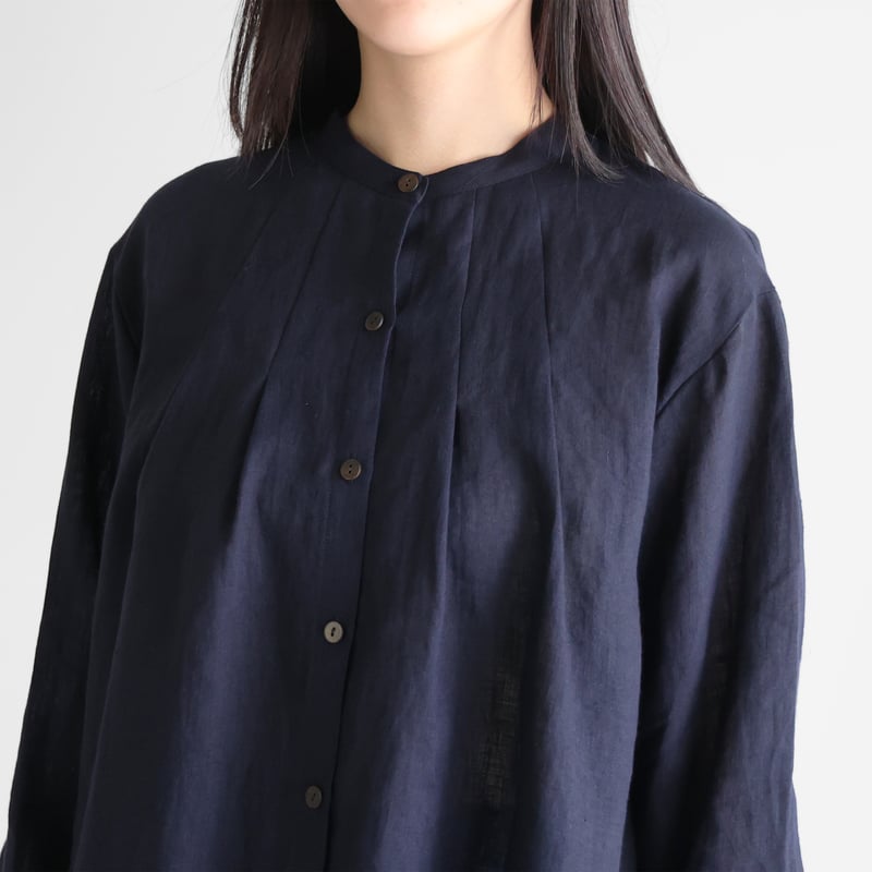 HUIS フランス綾タックブラウス（ダークネイビー）U113 遠州織物