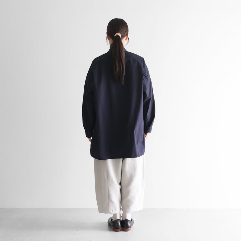 ばちばちタイプライタークロスバンドカラーオーバーシャツ（ダーク