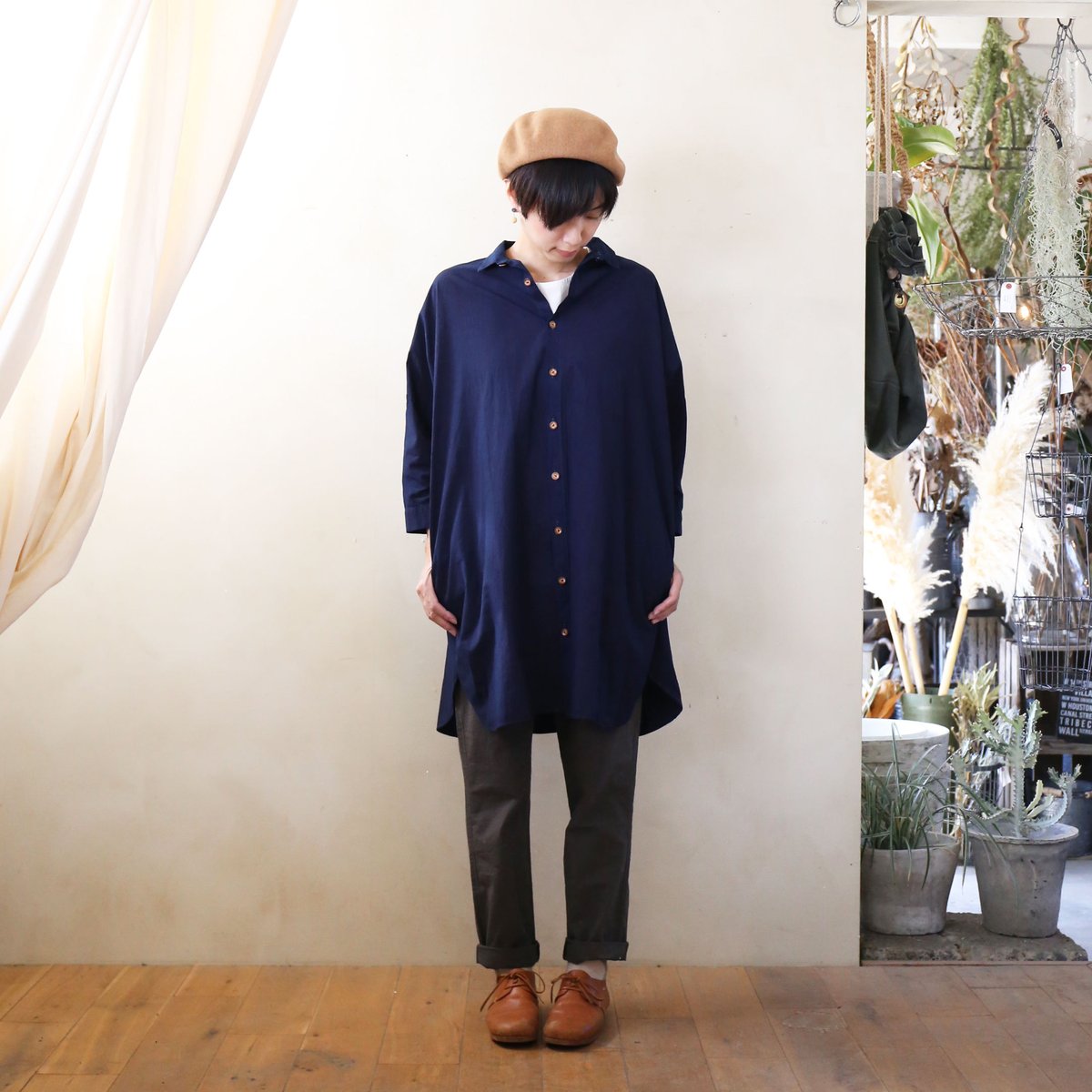 HUIS淡い水色の長袖シャツ HUIS |（限定生産）極細コットンラミーコットンロングシャツ