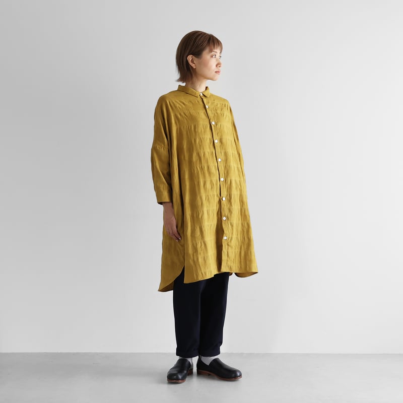 柄二重織シャトルジャガードロングシャツ（マスタード）【ユニ