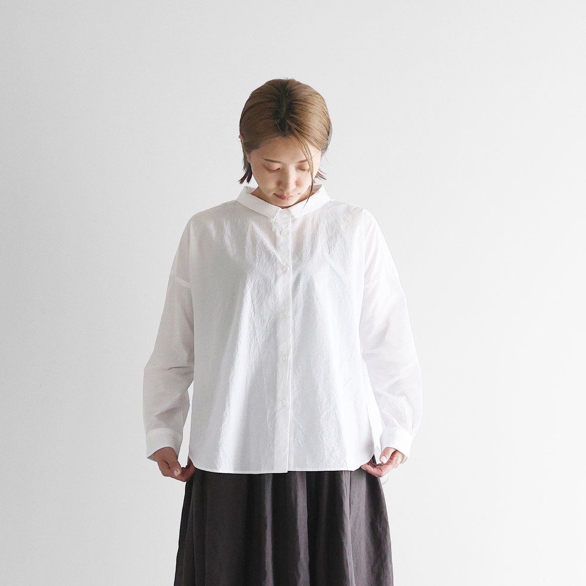 コードレーンワイドブラウスL（白）【レディス】U102L | HUIS onlinestore