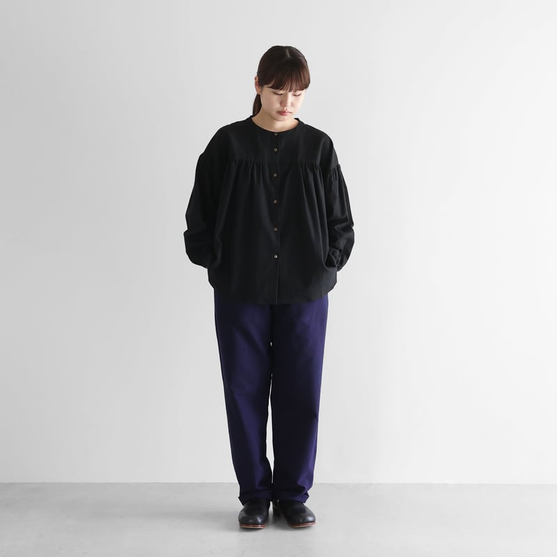 フランス綾ギャザーブラウス（ブラック）【レディス】U116 | HUIS