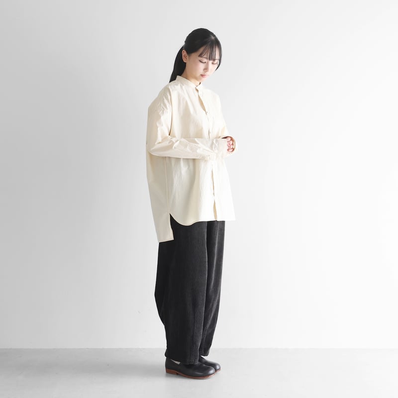 ばちばちタイプライタークロスバンドカラーオーバーシャツ（きなり