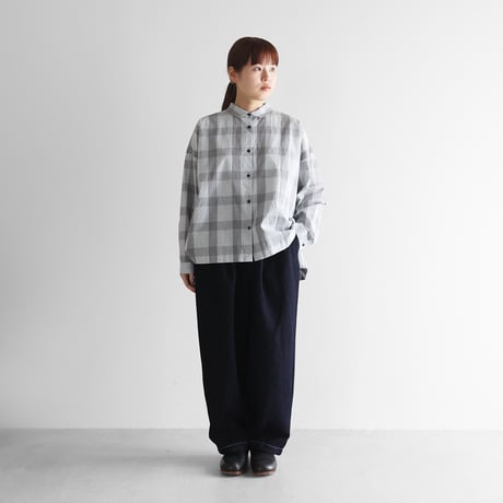【新品】HUIS. ホワイト　ワイドパンツ 先染めバフクロスセミワイドパンツ（オフホワイト）【ユニセックス