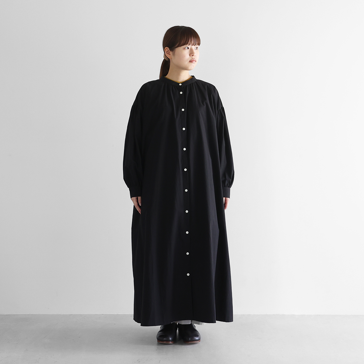 オーガニックコットンギャザーワンピース（ブラック）【レディス】U219