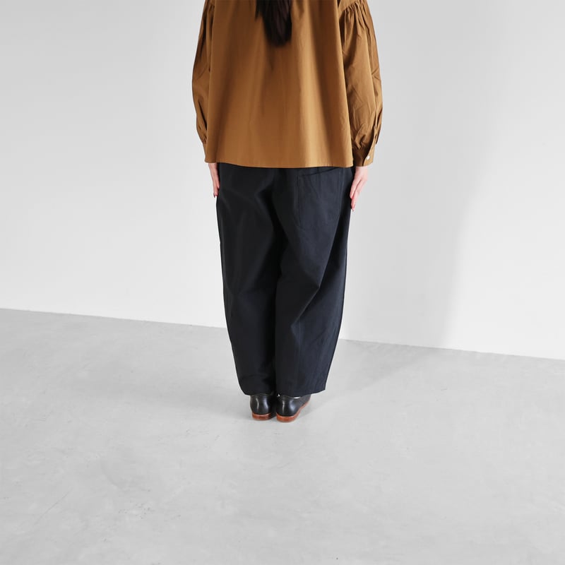 値下げ　新品HUIS 506L ウォッシャブルウールコットンバルーンパンツロング（ブラック）【ユニ