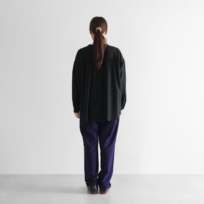 フランス綾ギャザーブラウス（ブラック）【レディス】U116 | HUIS