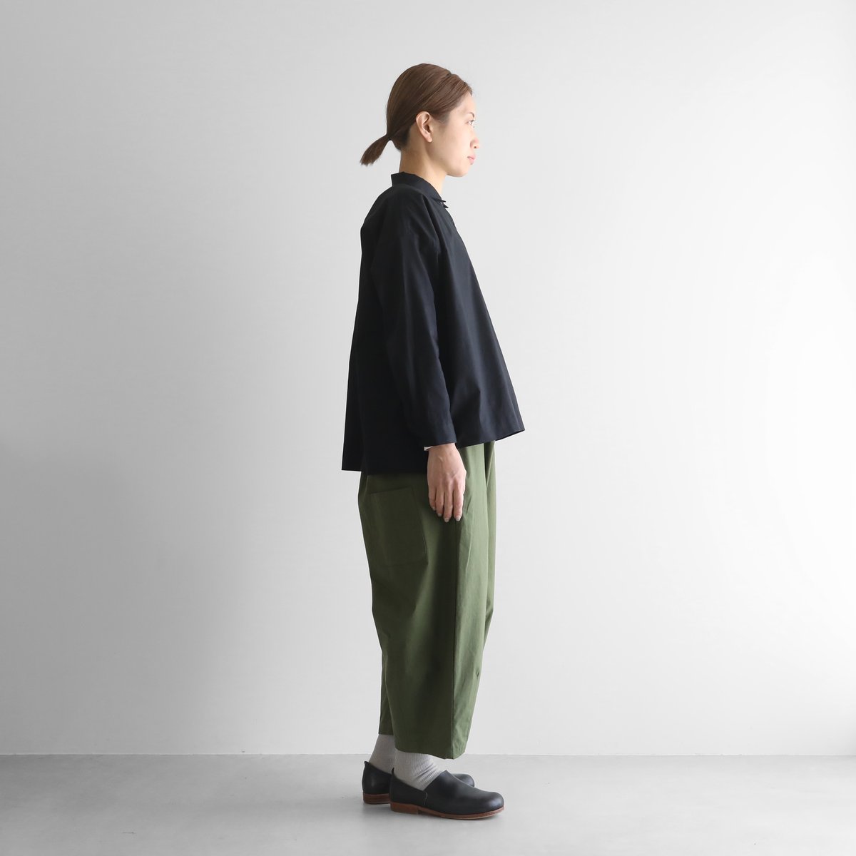 HUIS. バフクロスバルーンパンツ サルエルパンツ ブラック 506 506バフクロスバルーンパンツ – HUIS | 遠州織物
