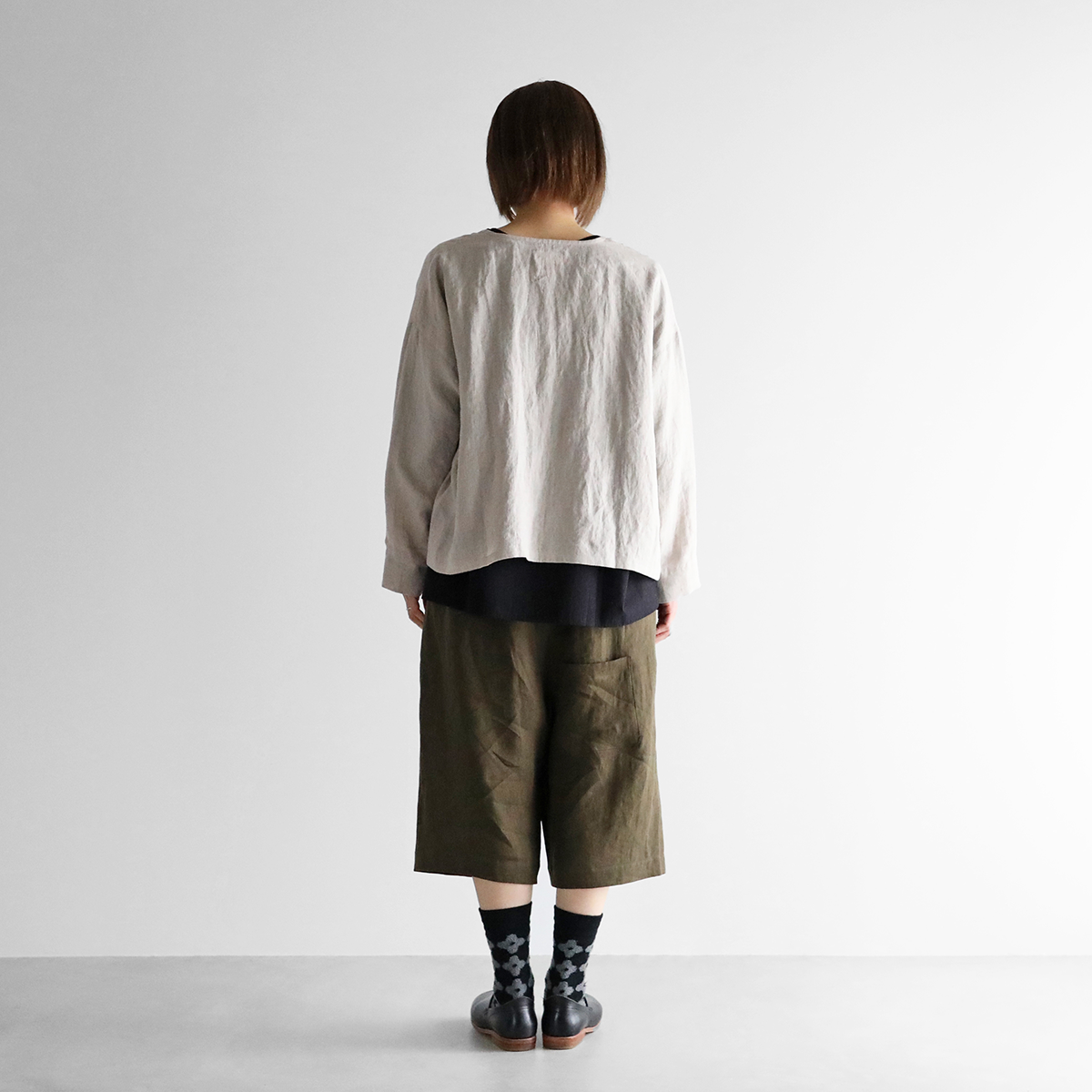 HUIS 遠州織物　 シャトルリネンジャガードショートカーディガン シャトルリネンジャガードショートカーディガン（フレンチ