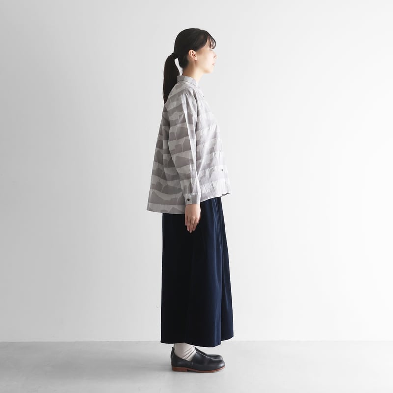 先染め朱子織シャトルジャガード（ライトグレー）【レディス】U105