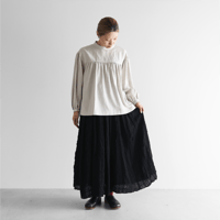 HUIS×尾州”縮絨ウールフランネルプレーンスカート（グレージュ