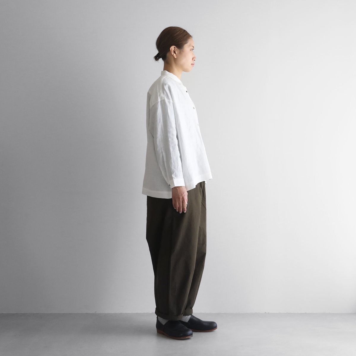 シャトルリネンワイドブラウス（白）【レディス】U105 | HUIS onlinestore 