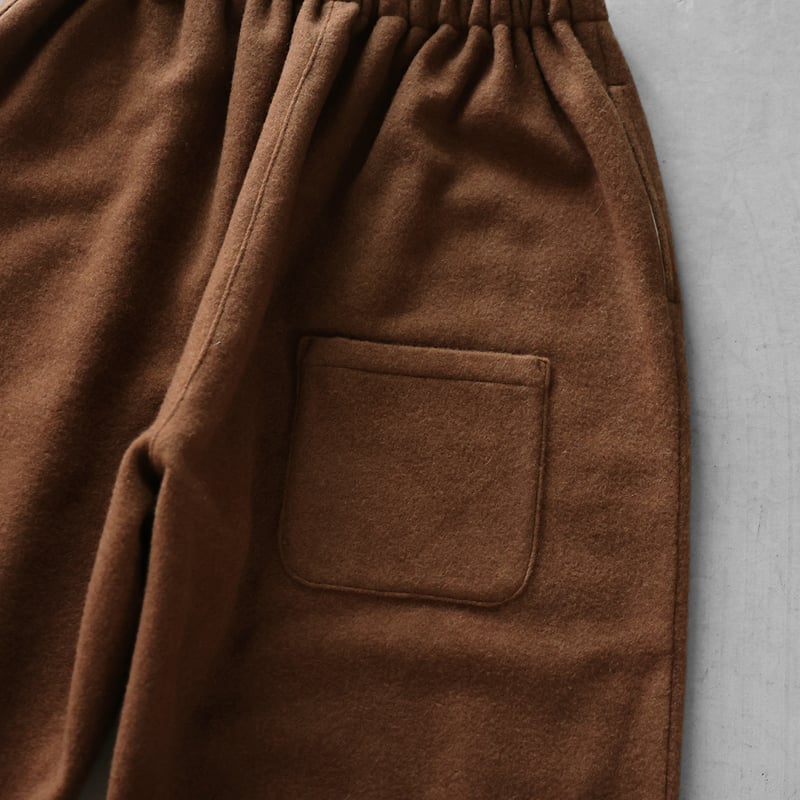 HUIS×尾州”縮絨ウールフランネルバルーンパンツ（ブラウン）【ユニ
