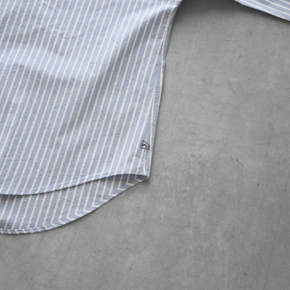 HUIS　オーガニックコットン　ワイドブラウス　F　刺繍　ネイビー　遠州 HUIS オーガニックコットン ワイドブラウス F 刺繍 ネイビー 遠州