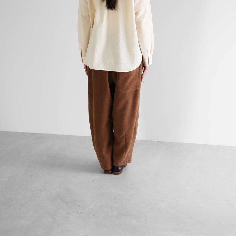 HUIS×尾州”縮絨ウールフランネルバルーンパンツロング（ブラウン