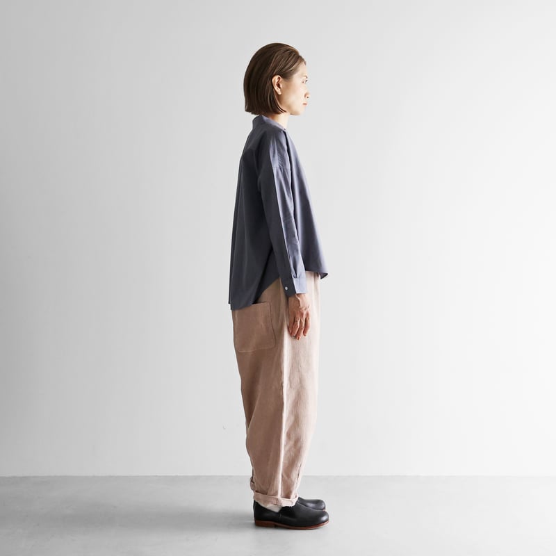 HUIS./遠州織物　シャトルコーデュロイバルーンパンツ（太畝　カーキブラウン） HUIS ハウス シャトルコーデュロイバルーンパンツ（太畝・エバー