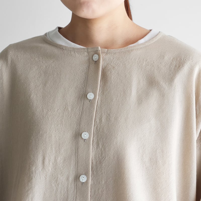 新品 クレストブリッジ ハイゲージウォッシャブルウールカーディガン 金ボタン38 新品 クレストブリッジ ハイゲージウォッシャブルウール