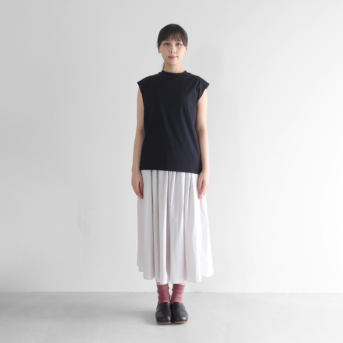 HUIS in house］SUVIN COTTONリブネックノースリーブカットソー（ダーク