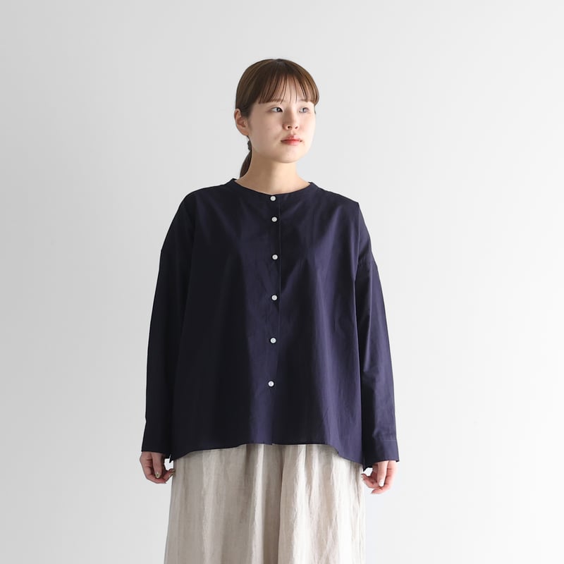 ゆるふわコットンバンドカラーワイドブラウス（ダークネイビー