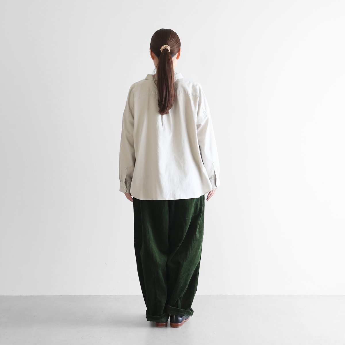 シャトルコーデュロイバルーンパンツロング（太畝・エバーグリーン