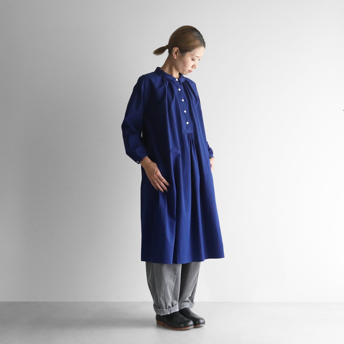 綿ウールタイプライタークロスワンピース（サファイア）【レディス