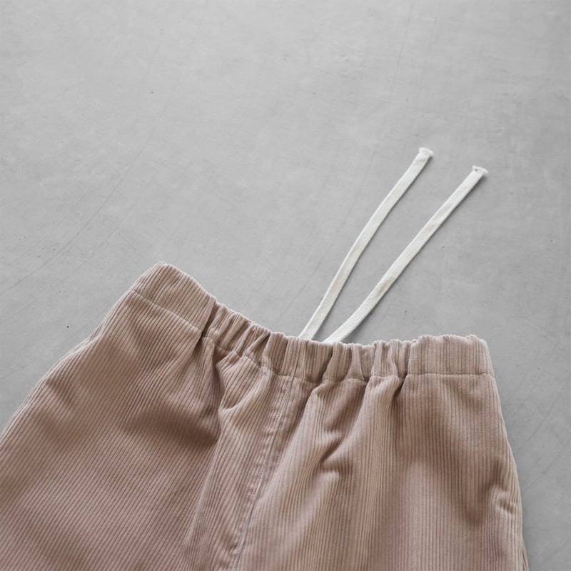シャトルコーデュロイバルーンパンツロング（太畝・ピンクベージュ
