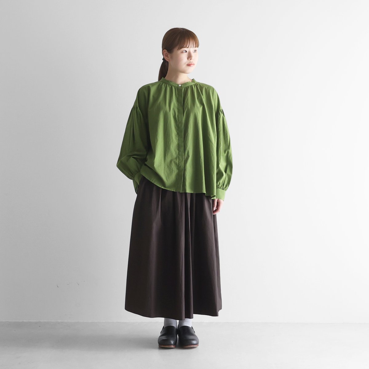 ギザコットンブロードロングスカート（アースブラウングレー