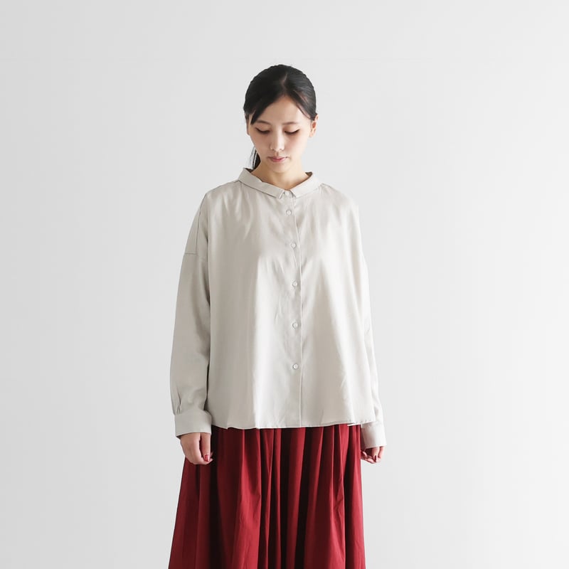 やわらかサテンワイドブラウスL（オフグレー）【レディス】U102L
