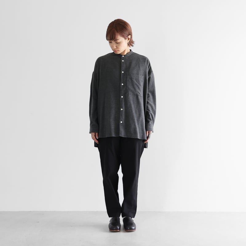 ヤクウール綾ネルバンドカラーオーバーシャツ（ダークグレー）【ユニ