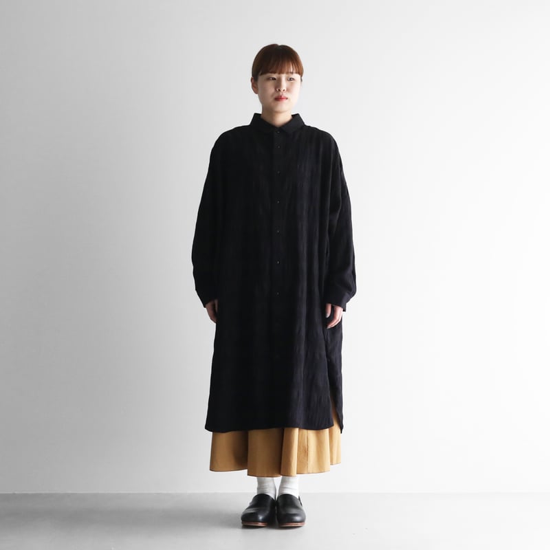 柄二重織シャトルジャガードロングシャツ（ブラック）【ユニセックス
