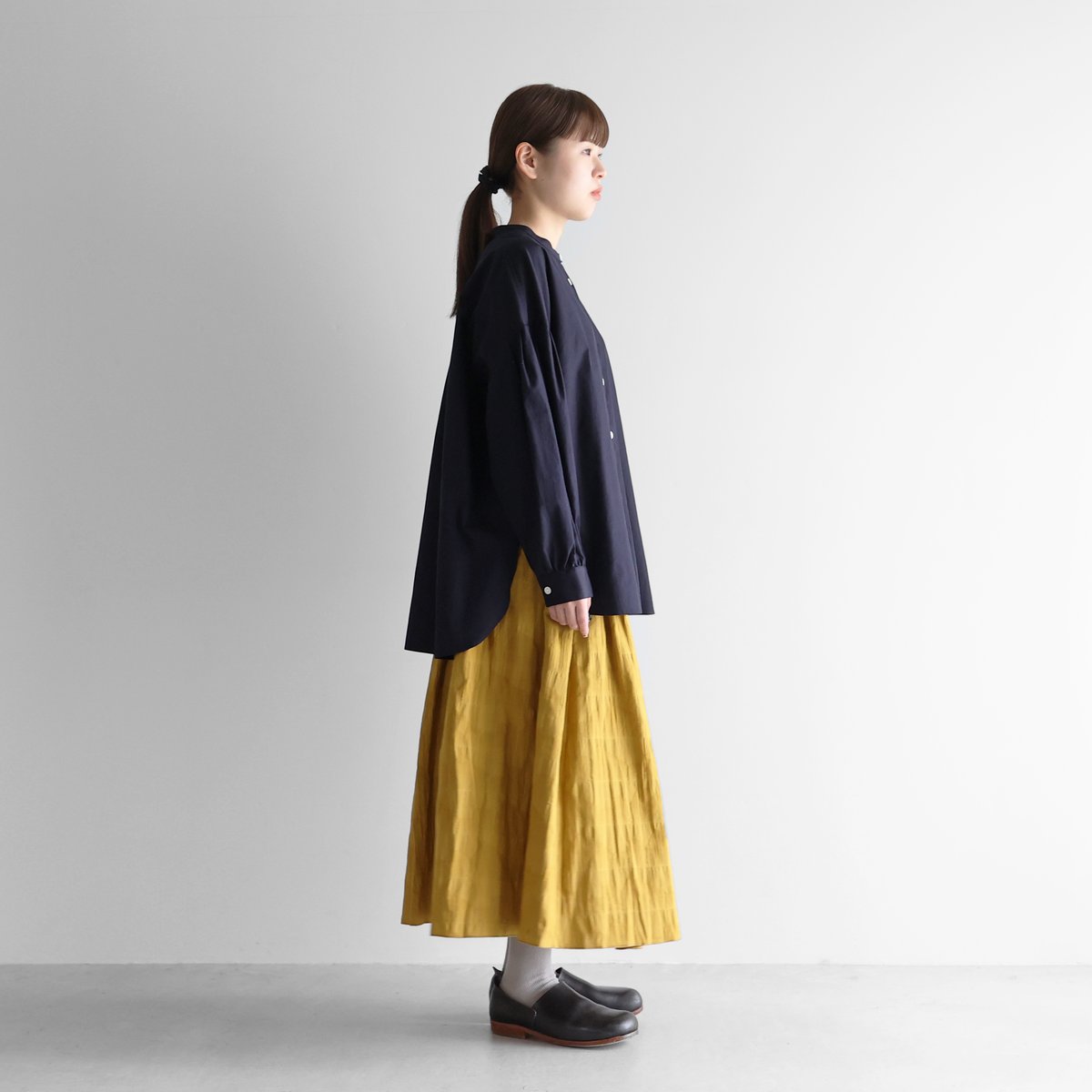 ギザコットンブロードバルーンスリーブブラウス（ダークネイビー  