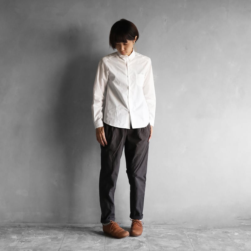 001Wオーガニックコットンシャツ（白）【ユニセックス】 | HUIS