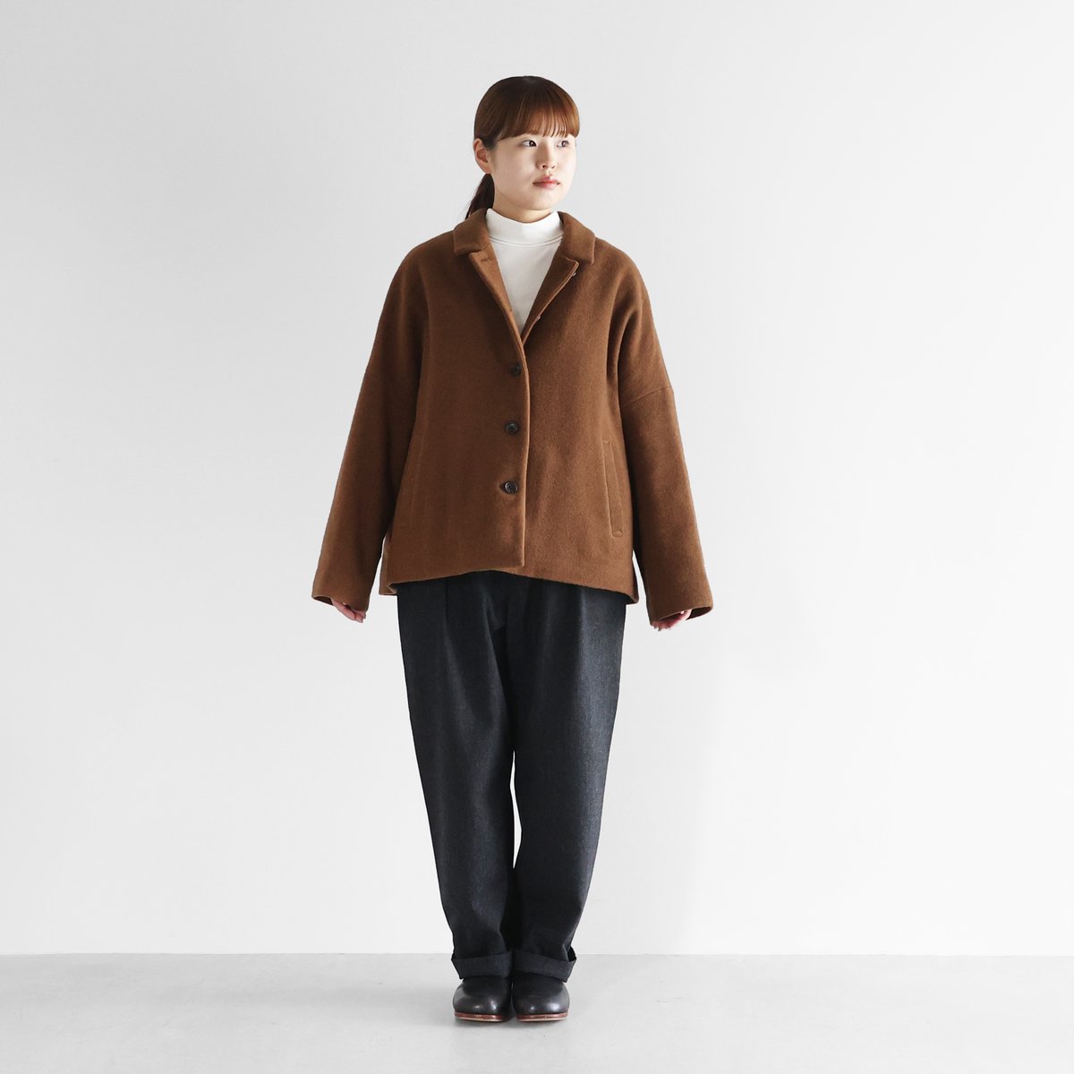 HUIS×尾州”縮絨ウールフランネルワイドショートコート（ブラウン