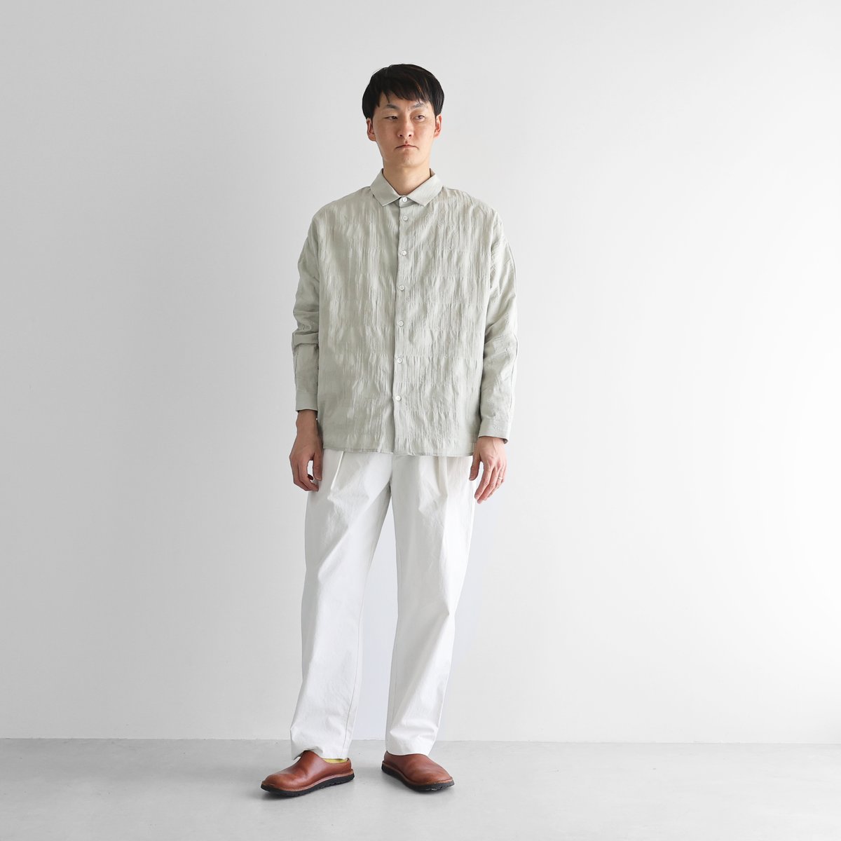 BRIEFING 大理石模様 ホワイトパンツ 先染めバフクロスセミワイドパンツ（オフホワイト）【ユニ