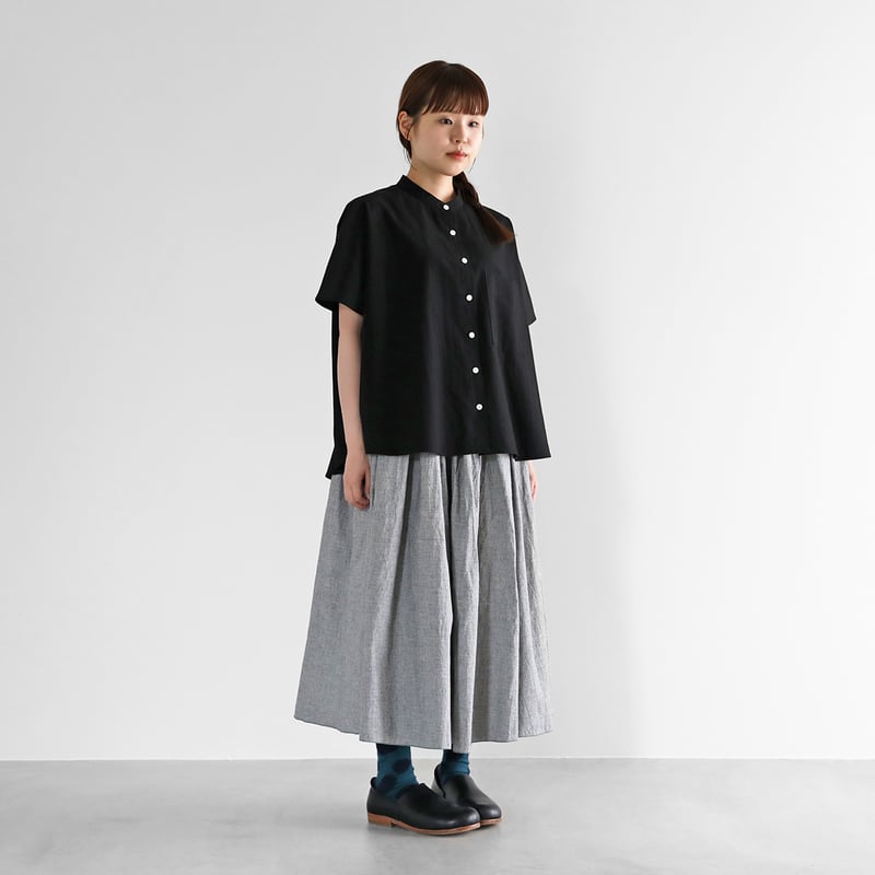 HUIS. 遠州織物 綿麻(コットンリネン)バフクロスロングスカート 綿麻(コットンリネン)バフクロスロングスカート U402をリリース
