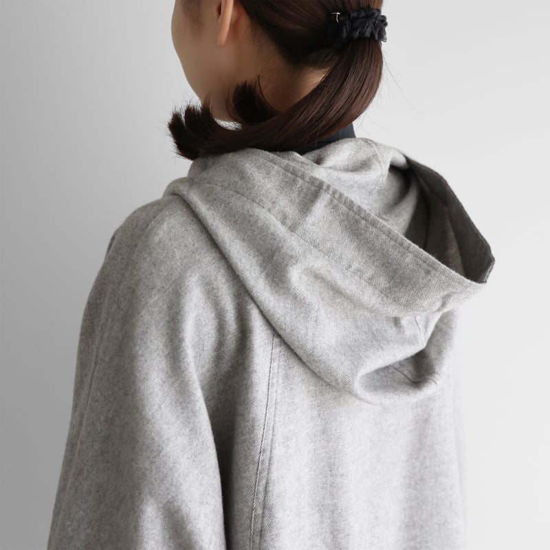 ヤクウール綾ネルポンチョ（ライトグレー）【レディス】315 | HUIS
