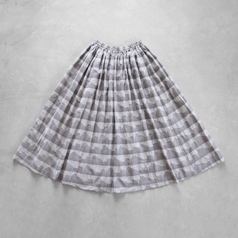 先染め朱子織シャトルジャガードロングスカートL（ライトグレー