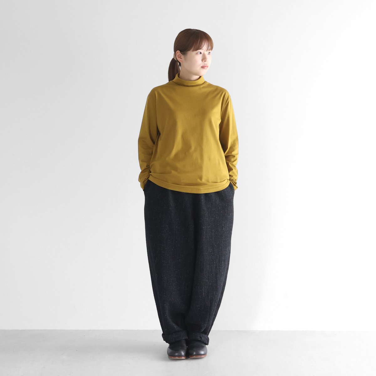 HUIS×尾州”縮絨リネンウールバルーンパンツロング（ブラック）【ユニ