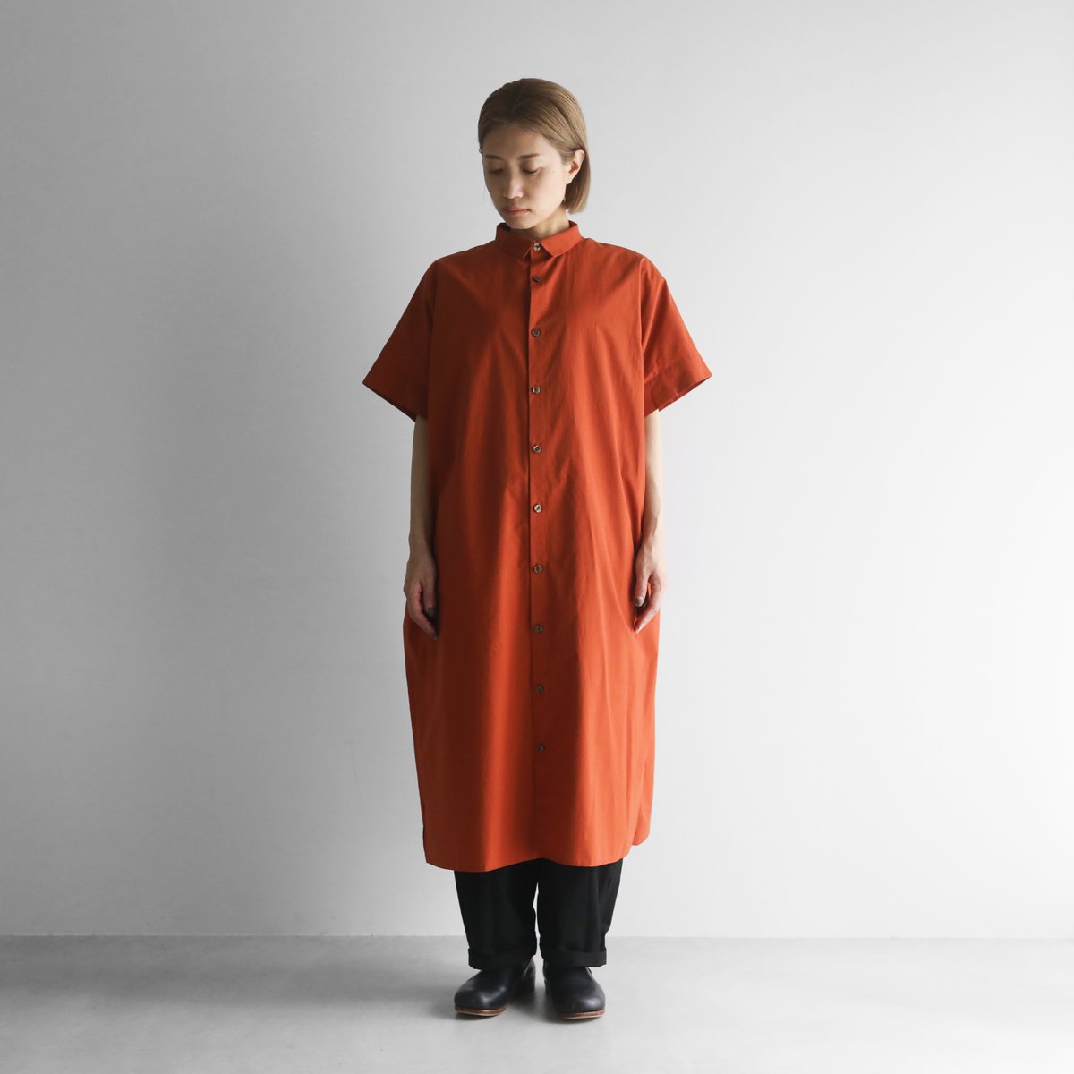 HUIS. 遠州織物　オーガニックコットンショートスリーブロングシャツ オーガニックコットンショートスリーブロングシャツ（テラコッタ